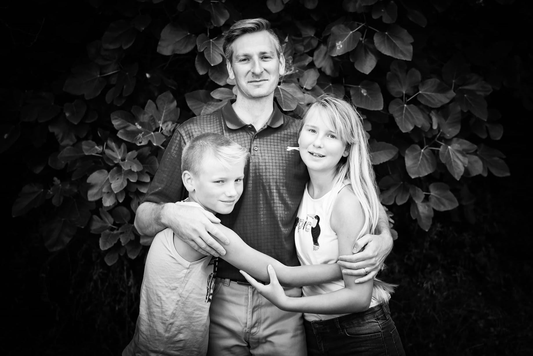 Photo grossesse couple Cavaillon Provence - séance extérieur naturelle